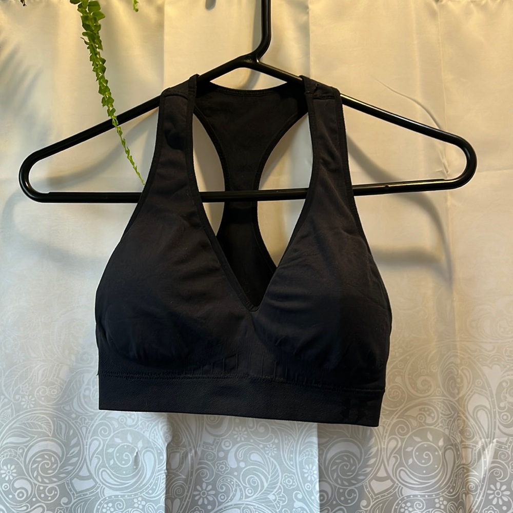 The best under armour sport bra